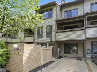 22 Fifeshire Ct, Montgomery Village, MD 20886