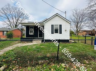40 6th St, Winchester, KY 40391