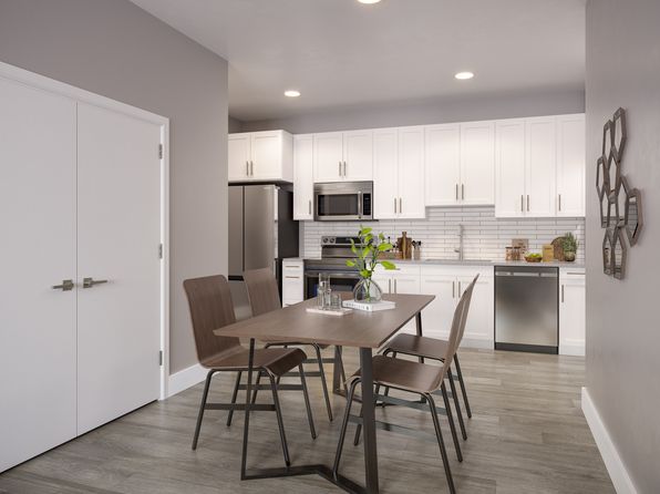 400 E 7th St #9A500795F