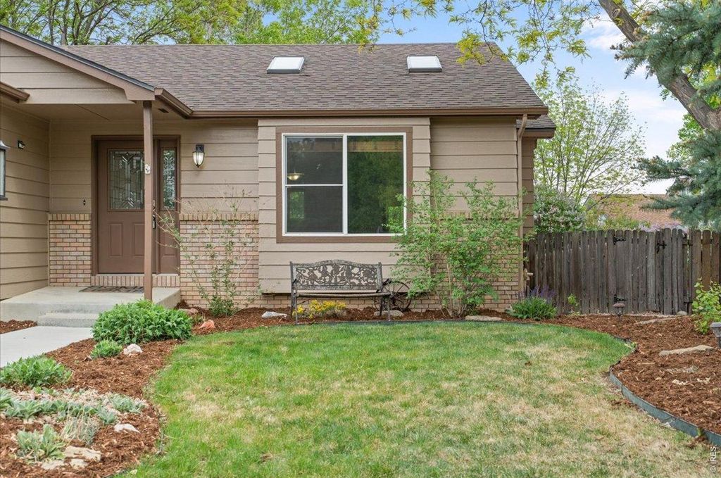 1071 Centennial Dr