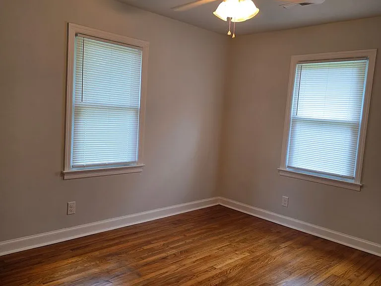 300 Mary Scott Dr — Photo 10