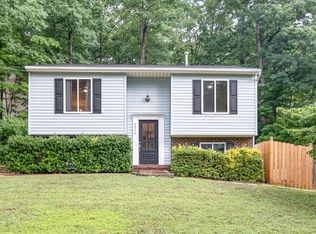2216 Lawrence Dr, Raleigh, NC 27603