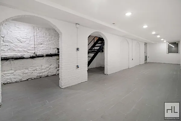 Rented by Highline Residential | media 10