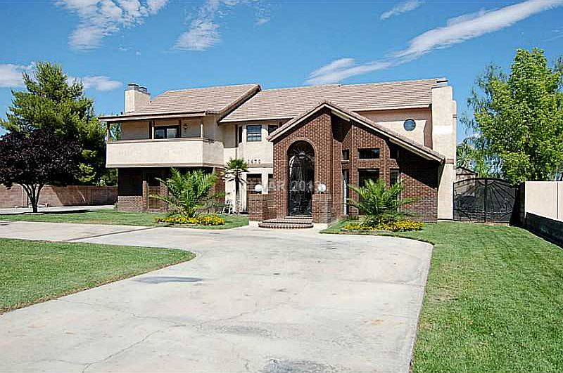 1st image of 1470 S Tenaya Way
