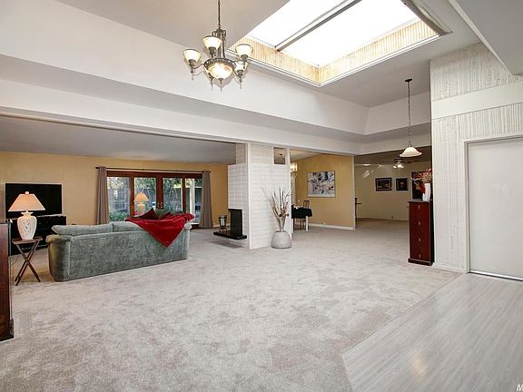5th image of 4039 Terra Vista Way