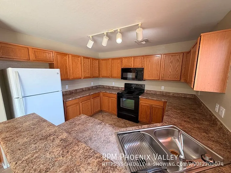 22631 W Tonto St — Photo 9