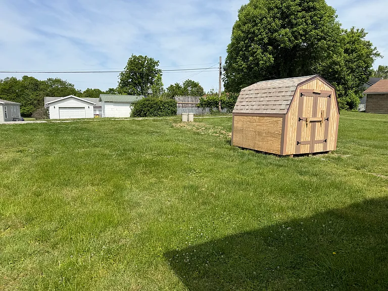 2111 Lincoln Ave — Photo 24