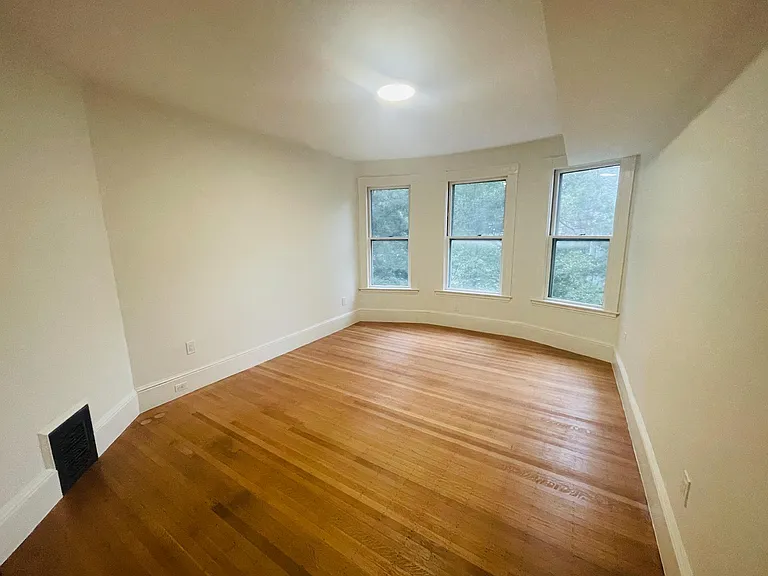 141 Cypress St — Photo 18