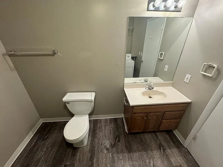 342 N Country Acres Ave — Photo 11