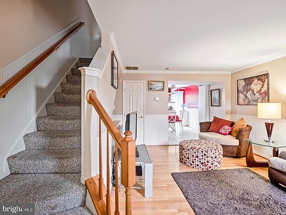 2nd image of 1776 Tiger Lily Cir