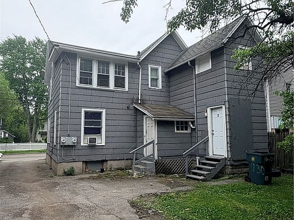 3rd image of 1830 Clifford Ave