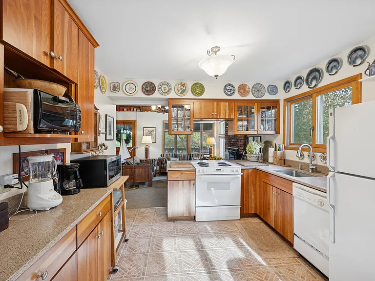 22 Flagg Ave — Photo 11