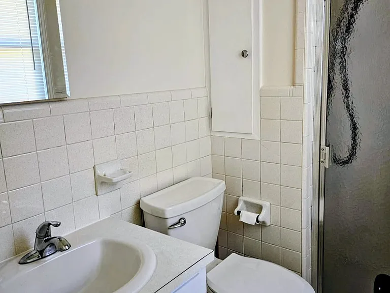 3205 Westview St — Photo 15