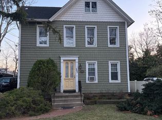 592 Scranton Ave FLOOR 1, Lynbrook, NY 11563