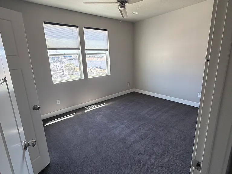 36 E Yellow Cliff Dr — Photo 13