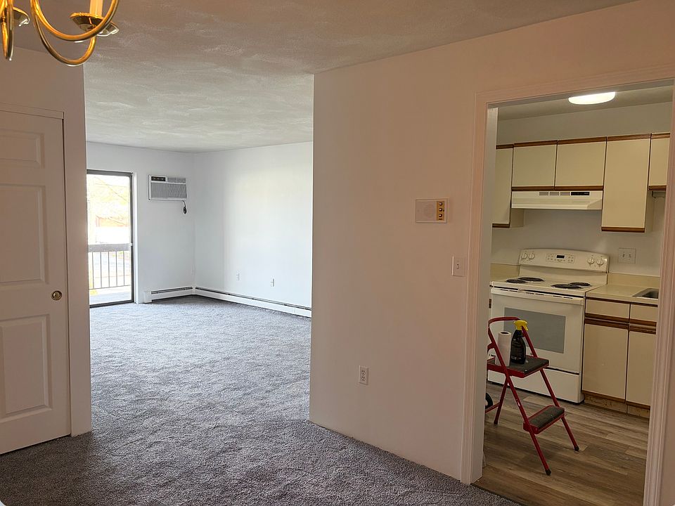 1st image of 46 Farwell St #55-15