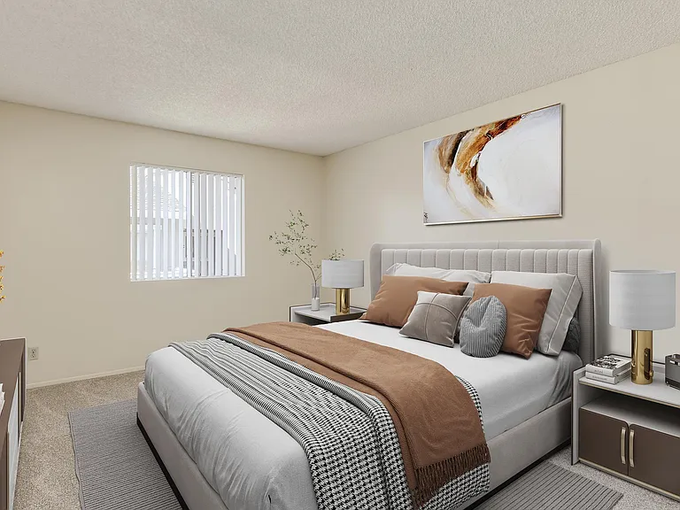 Greenbrier Apartments — Photo 9
