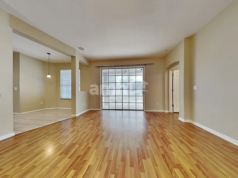 1507 Rolling Meadow Dr — Photo 10
