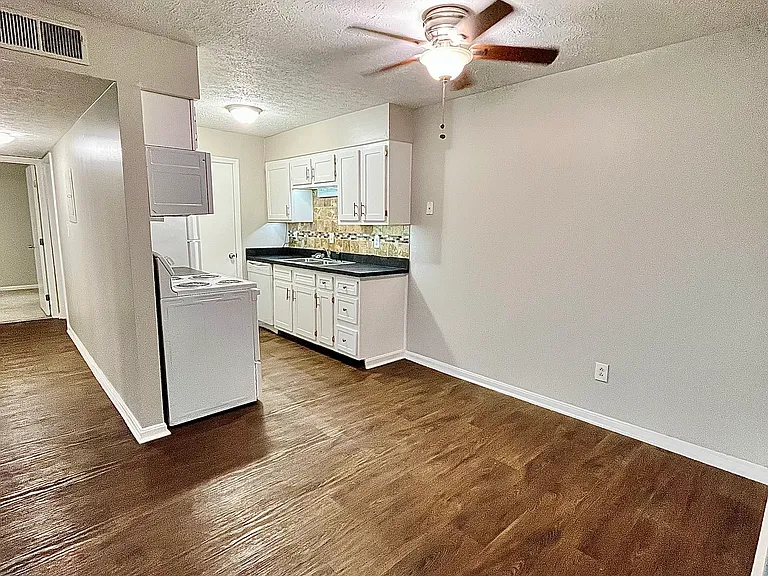 5502 Delmaria Way #6 — Photo 5