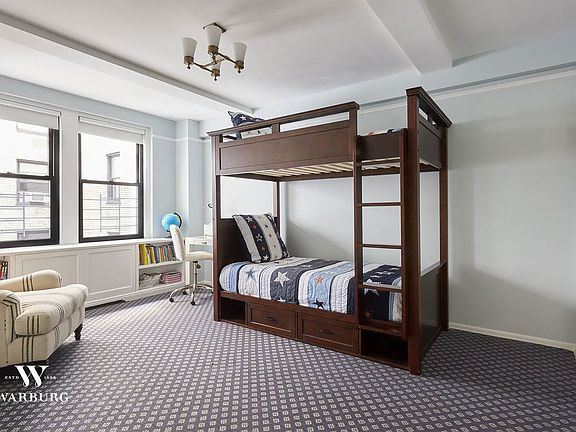 5th image of 225 E 73rd St #3A