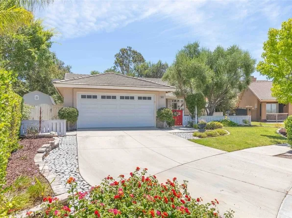 3083 Pansy Cir, Corona, CA 92881