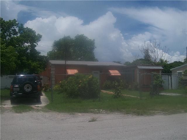1st image of 18020 NW 2nd Ct