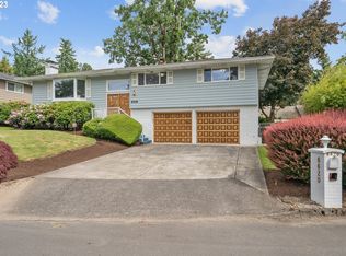 6620 Devonshire Dr, Gladstone, OR 97027