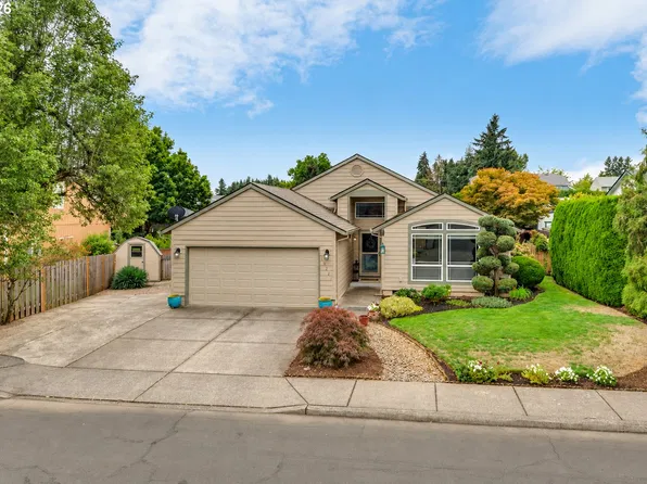 19221 Cokeron Dr, Oregon City, OR 97045