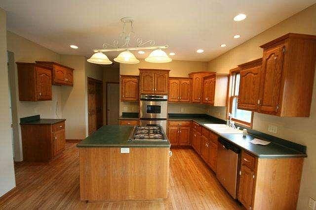 1st image of 495 River Bluff Cir