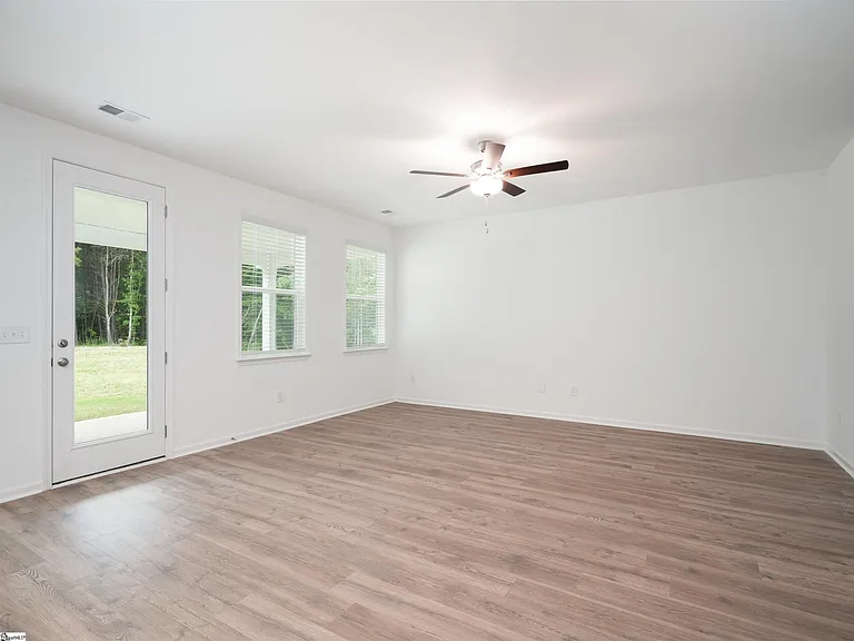 295 Bryland Way — Photo 6