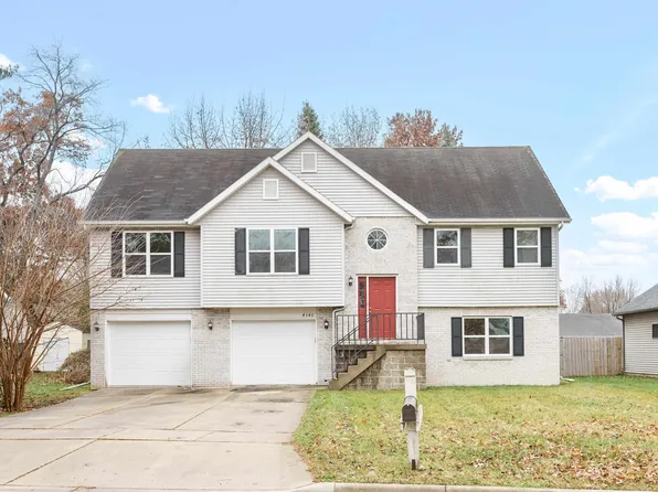 4340 Fox Hills Dr, Janesville, WI 53546