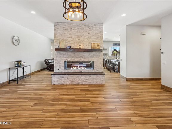 2nd image of 3139 W DESERT HILLS Drive