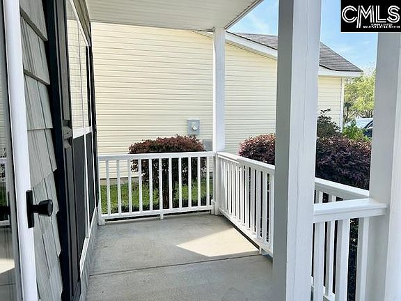 2nd image of 118 Walkbridge Way