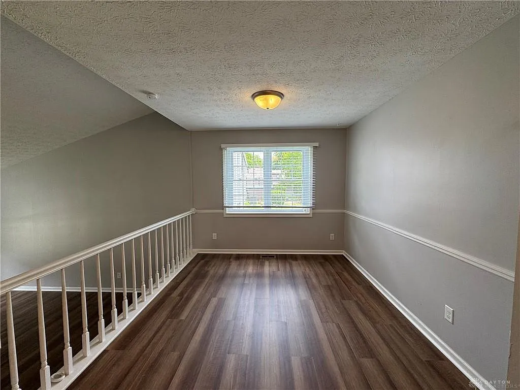 4 bed, 2.5 bath, 1988 sqft, $2,600 — Photo 4