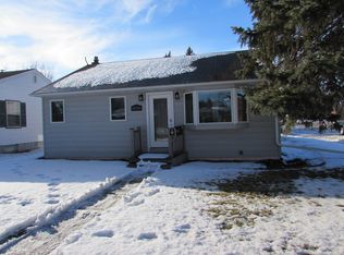 1146 Oak St N, Fargo, ND 58102