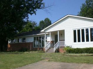 1517 E Ridgeway Dr, Fayetteville, AR 72701