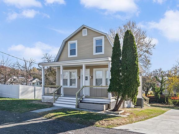 2nd image of 9303 Hillside Ave