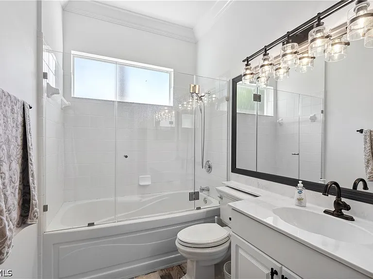 2202 Grove Dr — Photo 24