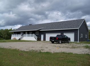 8722 Hall Rd, Oconto, WI 54153