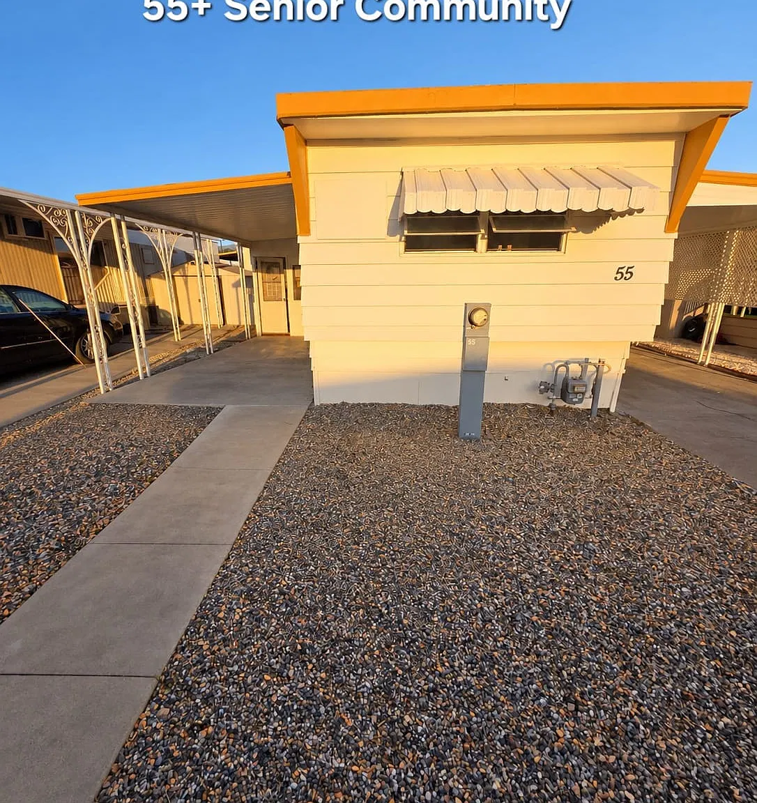 260 N Lyon Ave — Photo 1