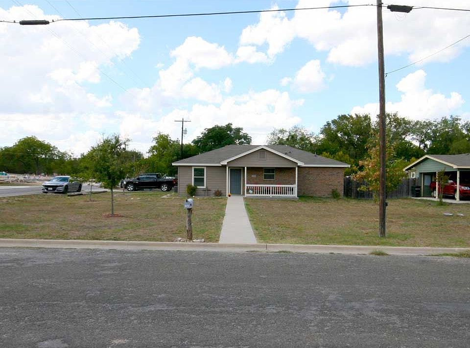 1st image of 1201 E Avenue F