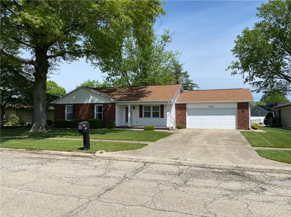 1831 McComb St, Charleston, IL 61920
