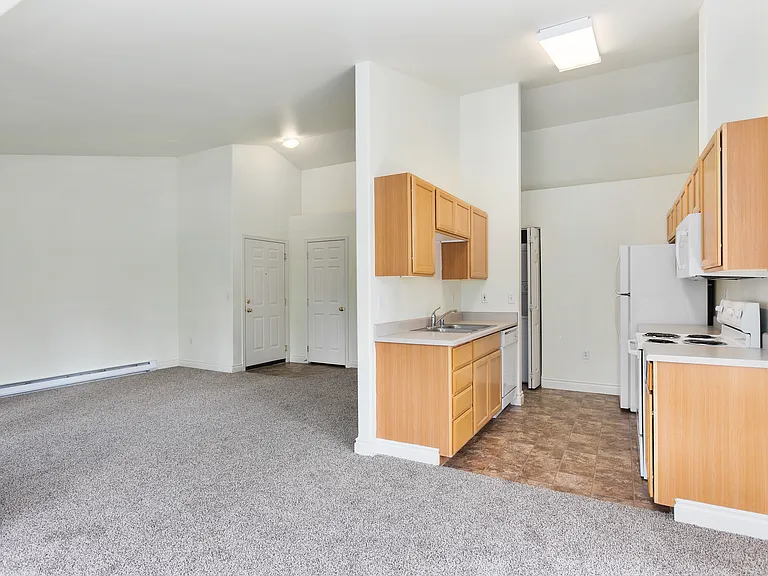 Rock Springs Apartments — Photo 7