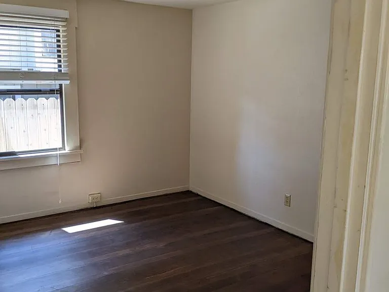 610 Union Ave — Photo 17