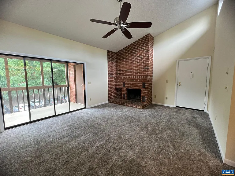 125 Turtle Creek Rd #12 — Photo 3