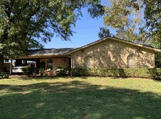 13 Victor Dr, Longview, TX 75601