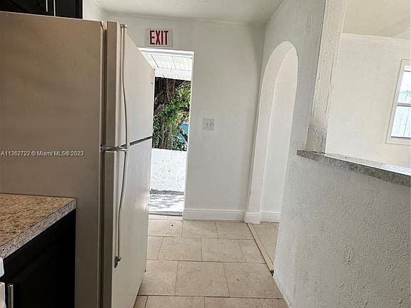 4th image of 5422 NW 5th Ave #2