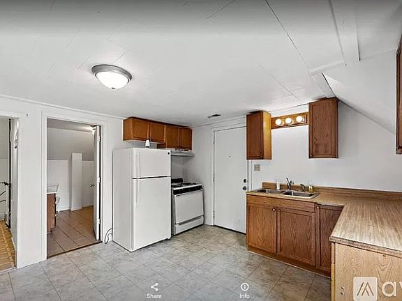 3rd image of 115 W Barker Ave #2
