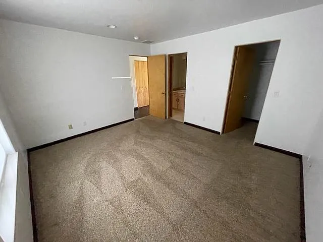 60 S 8th St #301 — Photo 5