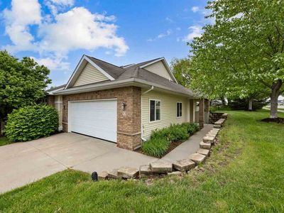 93 Brentwood Dr, Iowa City, IA, 52245